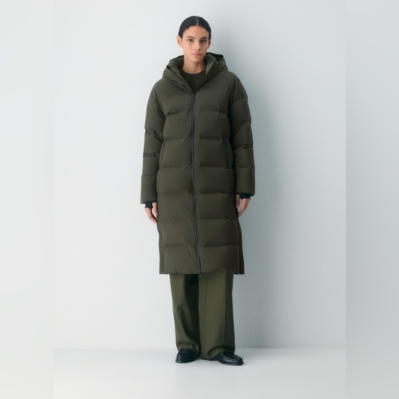 Aritzia The Super Puff₂O™ Long - Rainstop™ - Picture 2 of 12